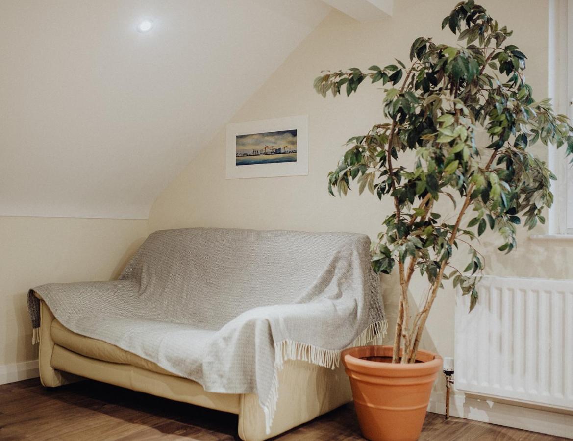 Betty'S Loft Appartement Lisburn Buitenkant foto